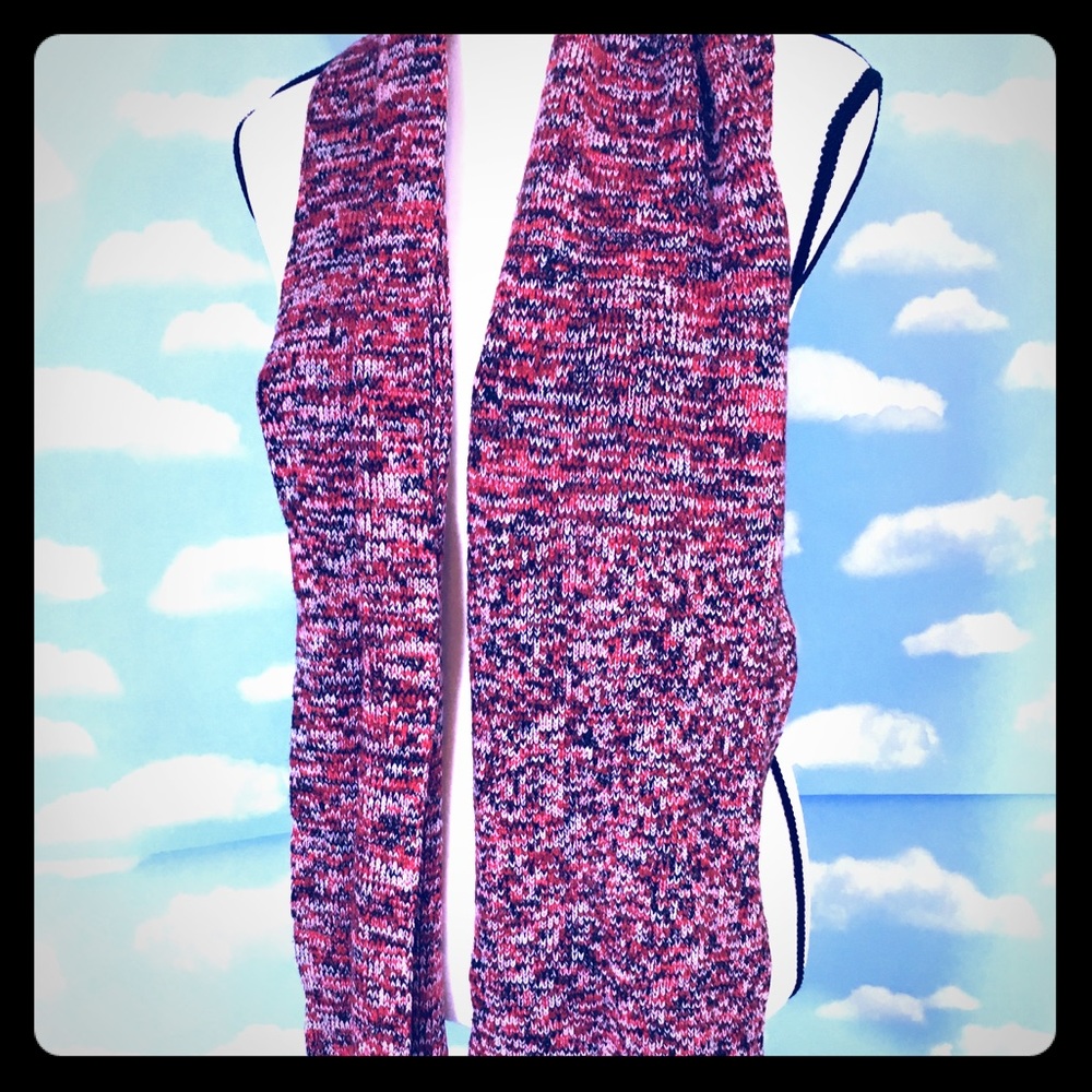 Cute little sport tek scarf. Great red pattern